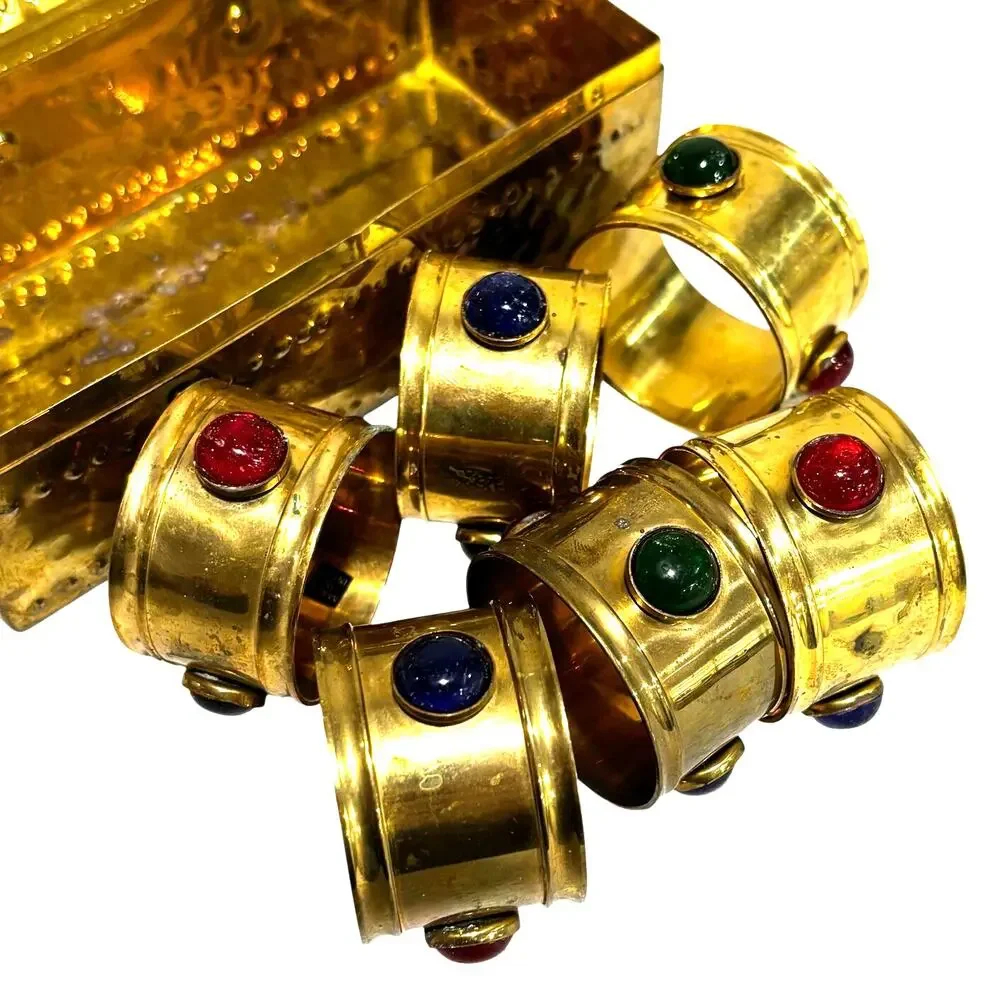 Vintage Brass napkin rings holders in hinged lid storage box gem tone beads